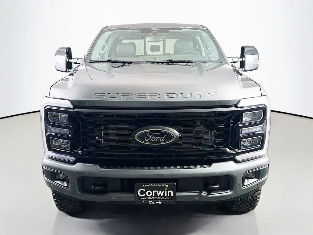 New 2026 Carbonized Gray Metallic Ford Lariat image 4
