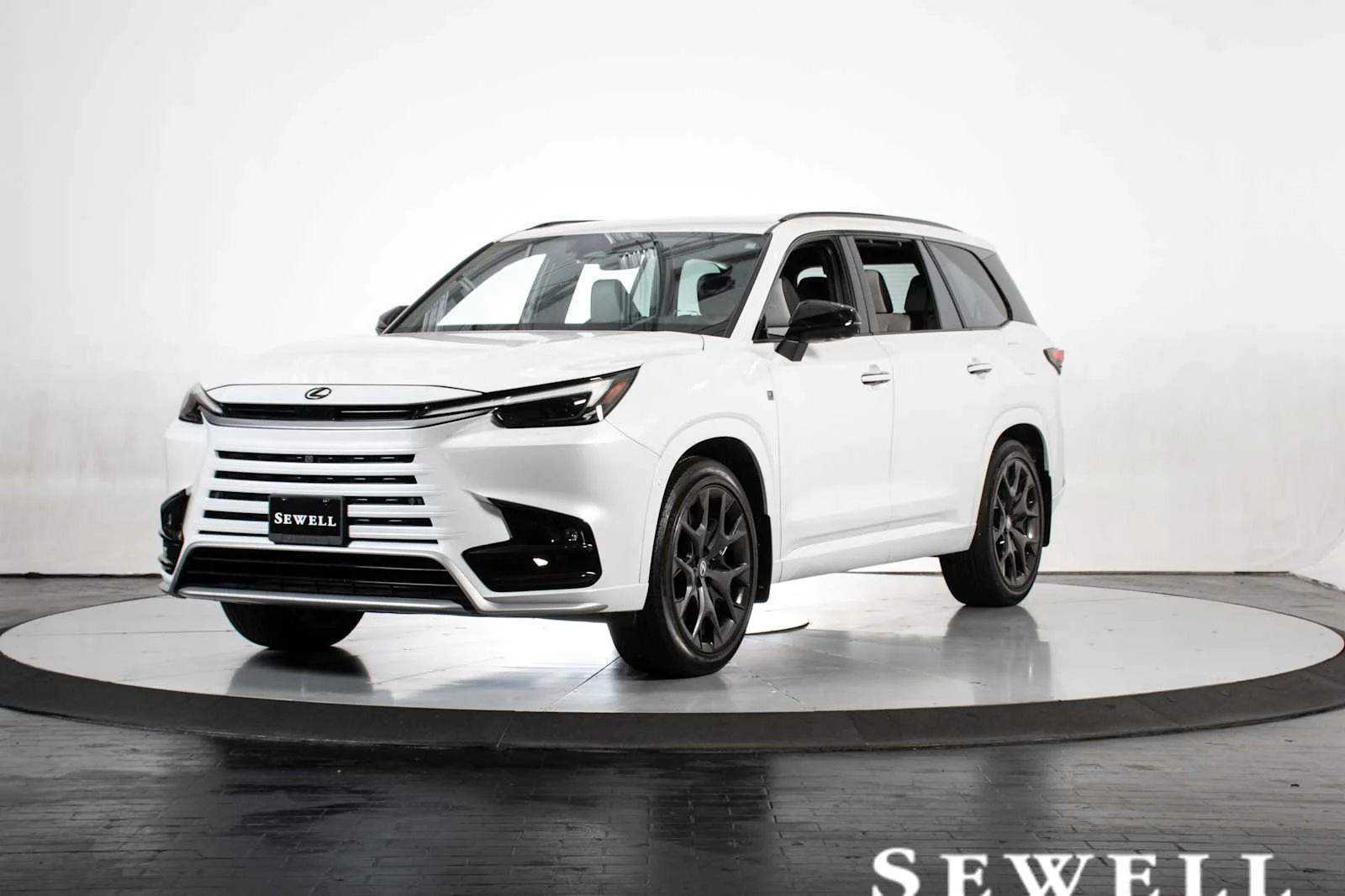 2026 Lexus TX 500h 500h F Sport Premium's photo