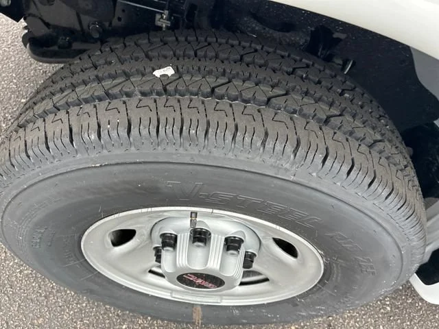 New 2026 Summit White GMC Work Van image 26