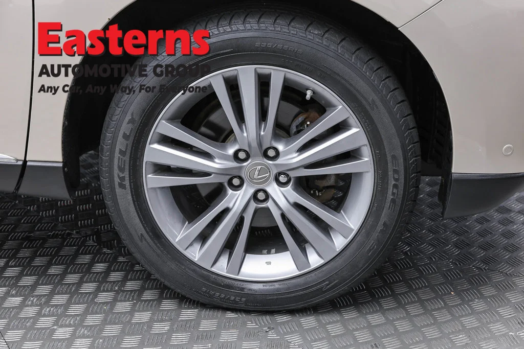 Used 2015 Beige Lexus 350 image 34