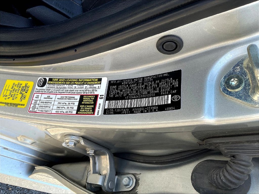 Used 2025 Silver Toyota LE image 21