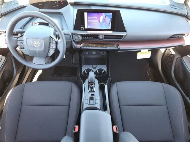 New 2026 Wind Chill Pearl <sup>1</sup> Toyota  SE image 18