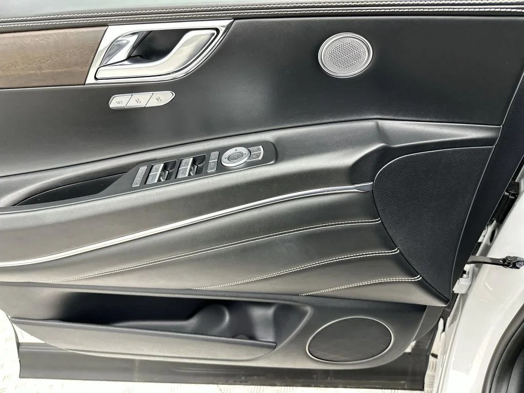 2023 GENESIS GV80 Standard - Photo 13