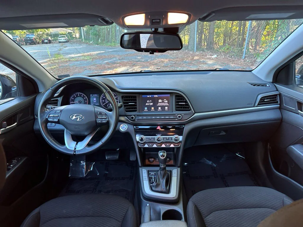 Used 2019 Black Hyundai Value Edition image 28