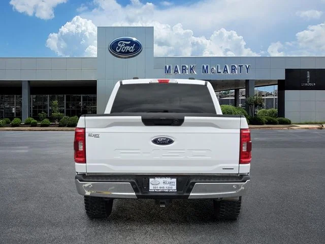 Used 2022 White Ford XLT image 4