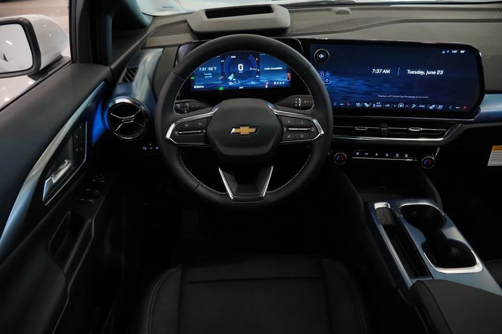 New 2026 Summit White Chevrolet LT image 13