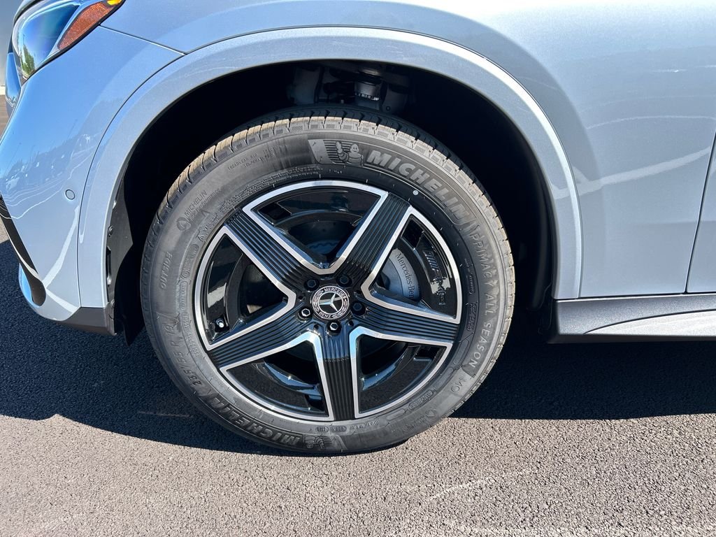 New 2026 Cirrus Silver Metallic Mercedes-Benz GLC300 image 29