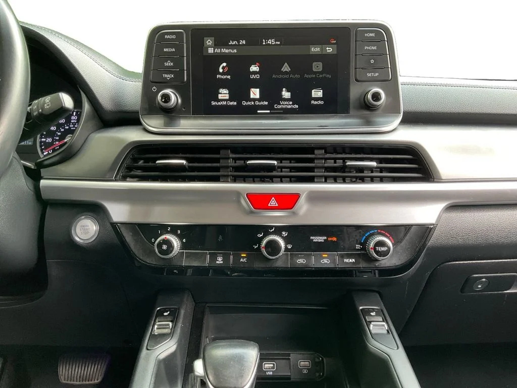 Used 2021 Black Kia S image 12