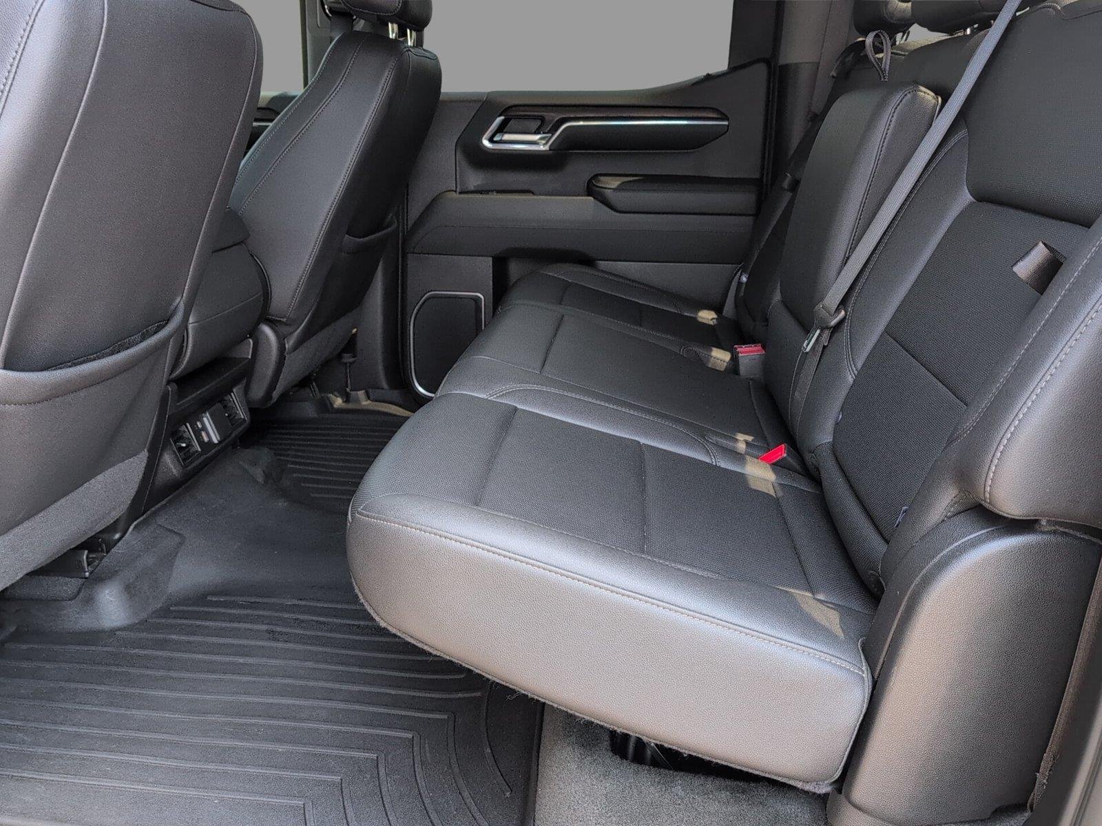 Used 2024 Sterling Metallic GMC SLT image 36