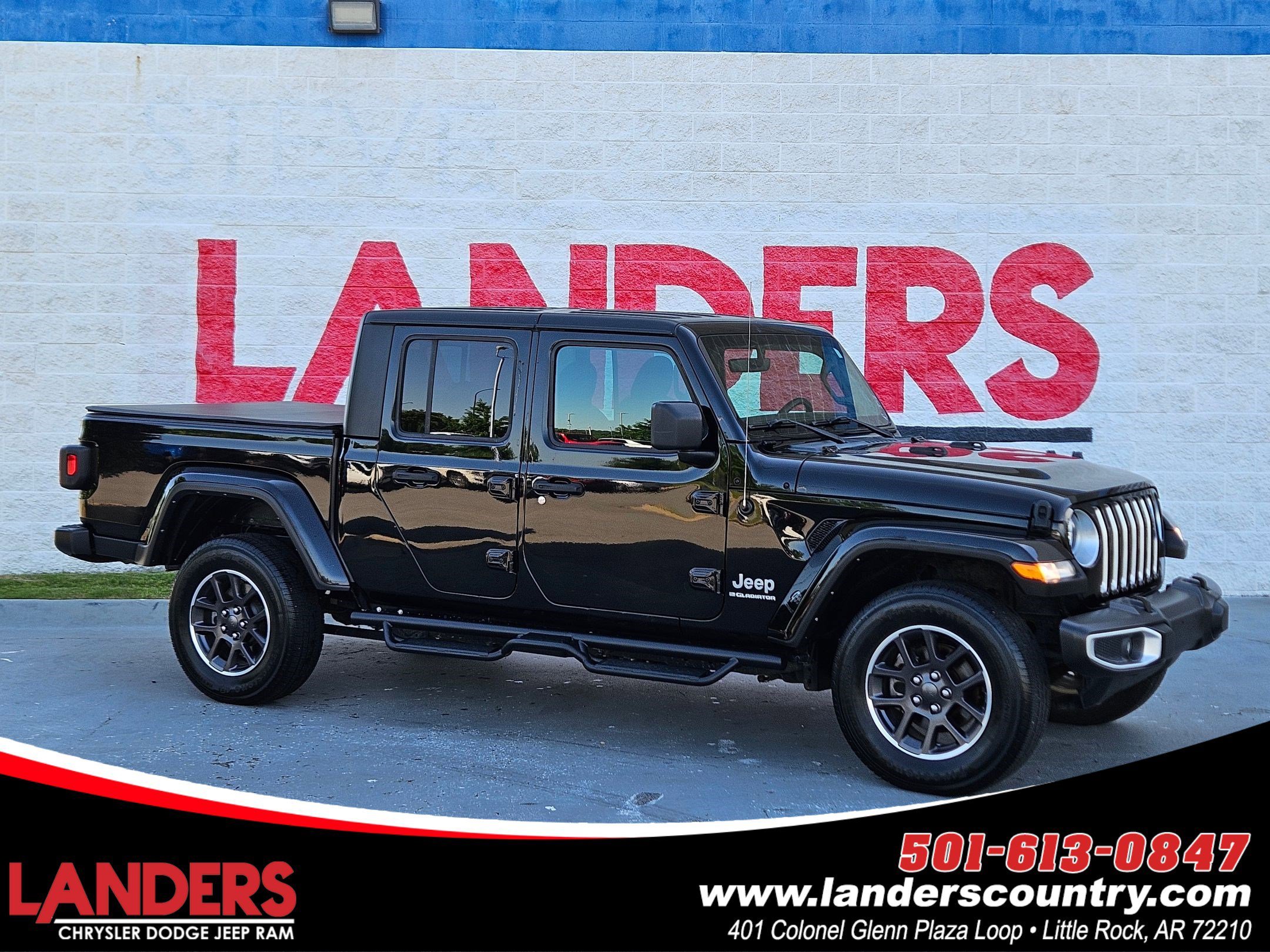 2023 Jeep Gladiator Overland's photo