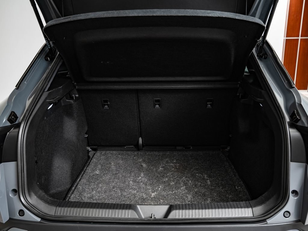 Used 2024 Pure Gray Volkswagen Standard image 18