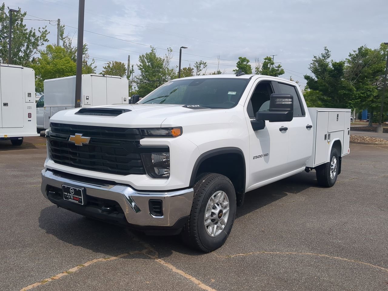 New 2026 Summit White Chevrolet Work Truck image 4