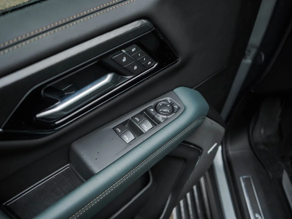 New 2026 Onyx Black GMC AT4 image 19