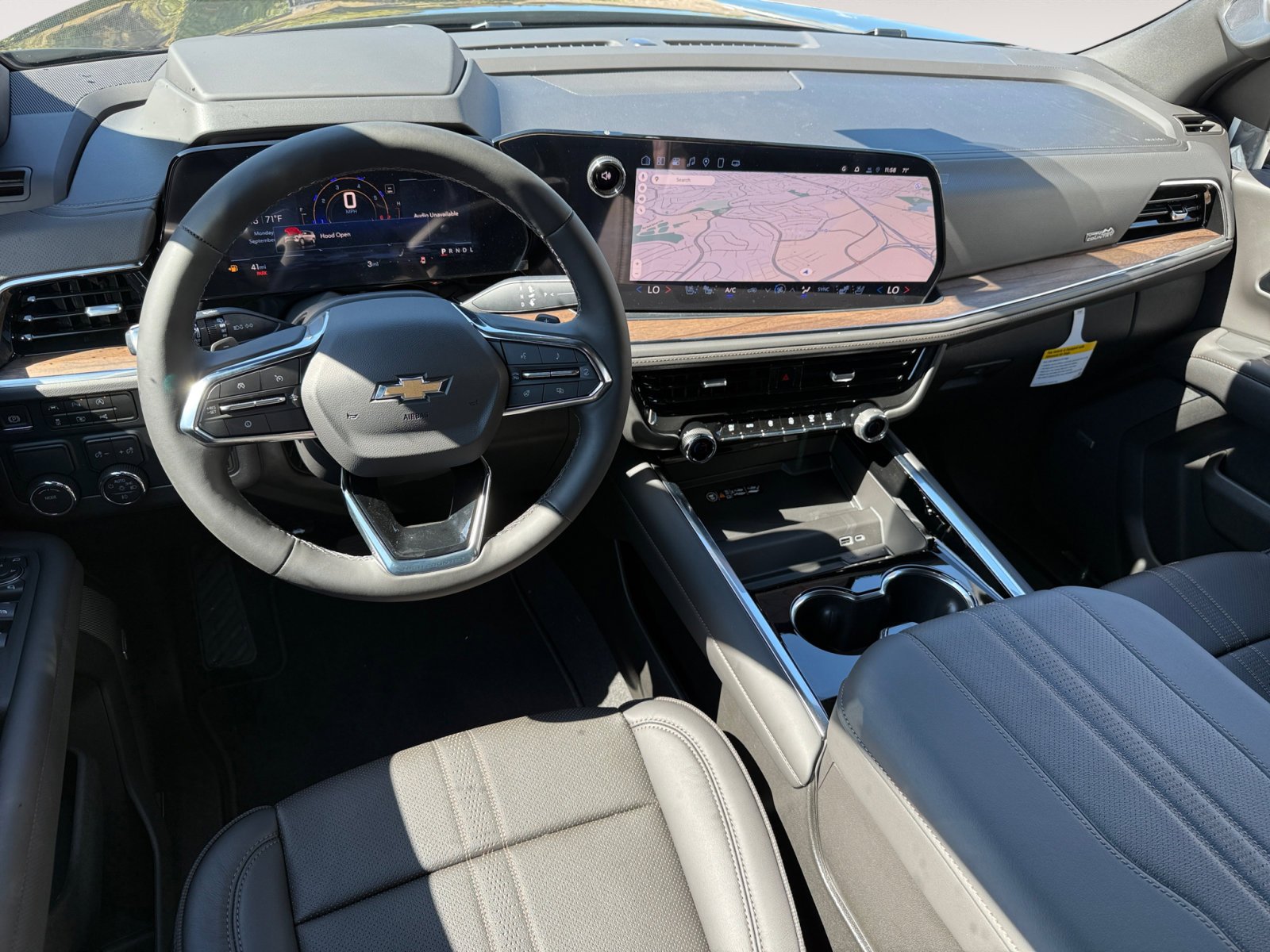 2025 Chevrolet Suburban High Country - Photo 15