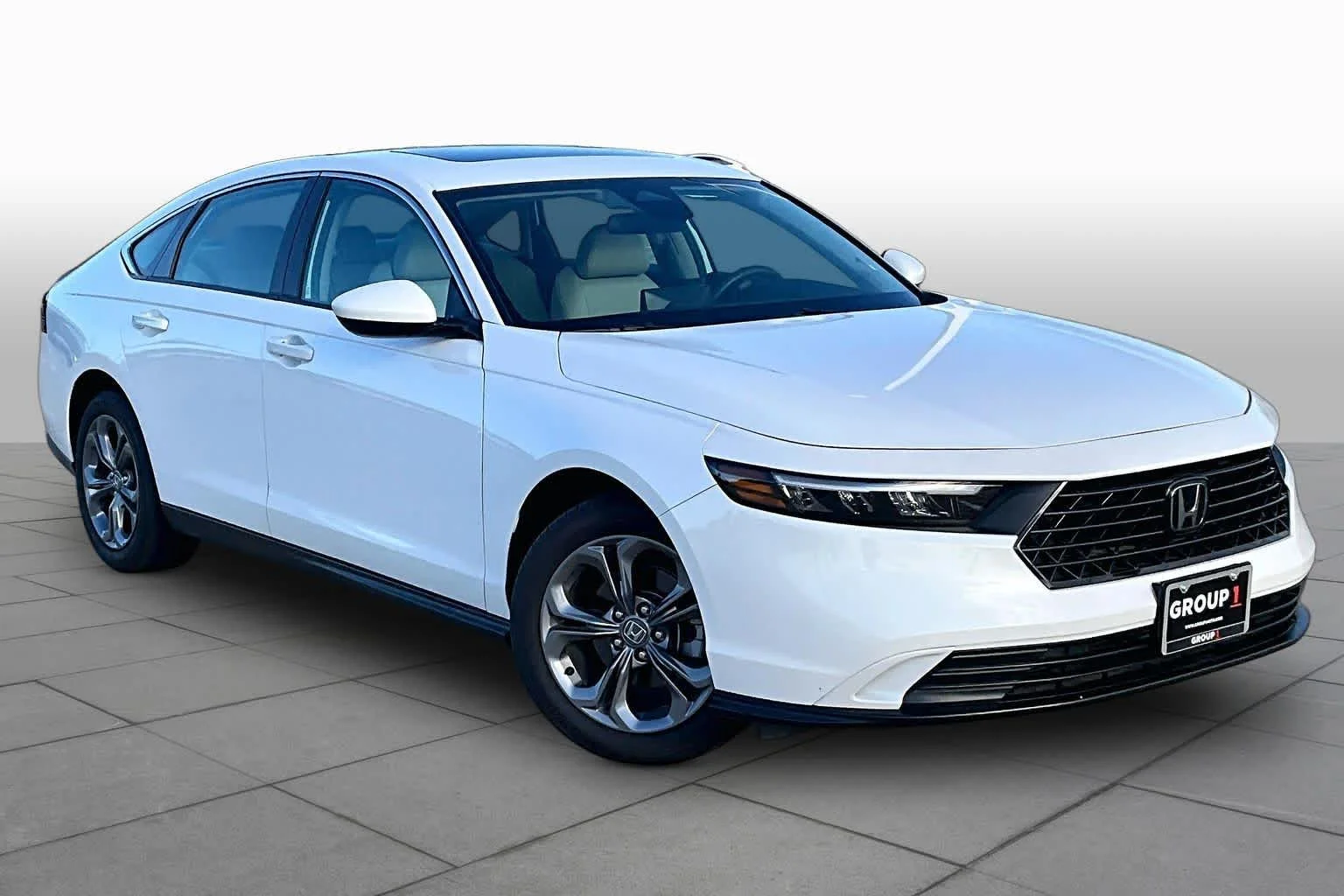 Certified Used 2023 Platinum White Pearl Honda EX image 3