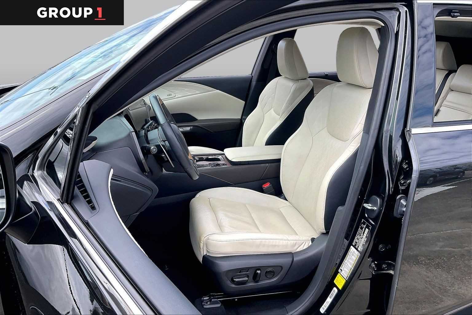 Certified Used 2023 CAVIAR Lexus Luxury image 7