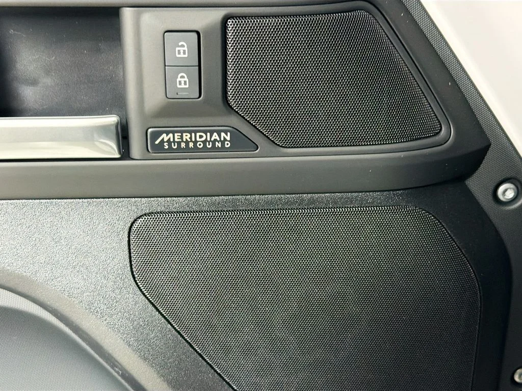 New 2026 Borasco Grey Land Rover X-Dynamic SE image 19