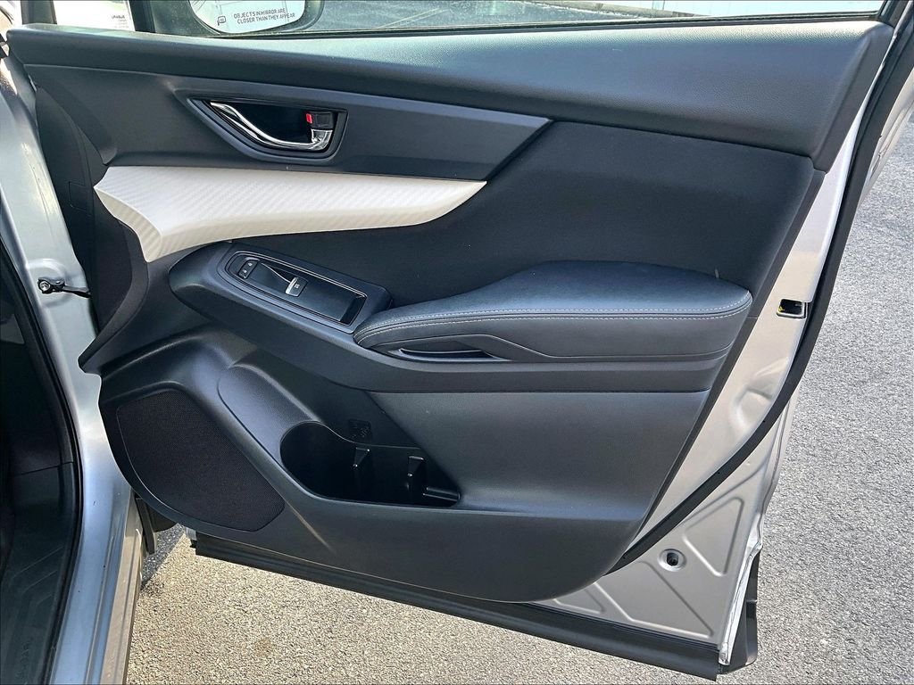 Used 2019 Ice Silver Metallic Subaru Premium image 12