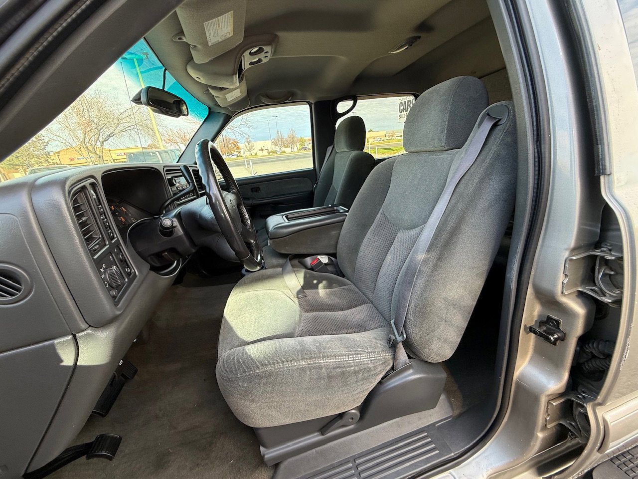 2003 Chevrolet Silverado 2500HD LS - Photo 13