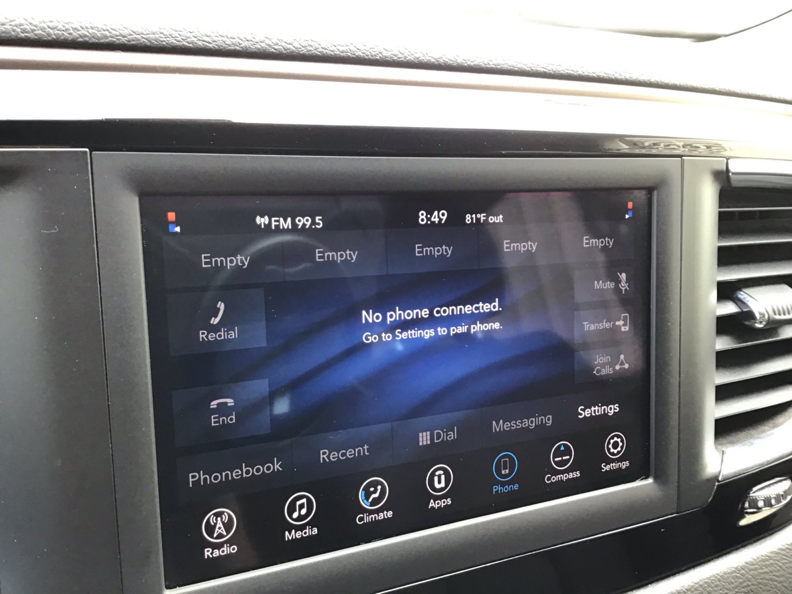 Used 2018 Velvet Red Pearlcoat Chrysler L image 4