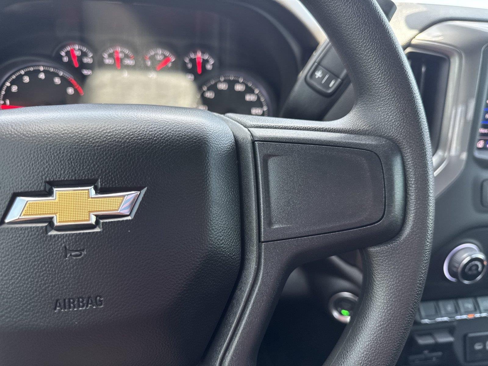 Used 2025 Slate Gray Metallic Chevrolet Custom image 23