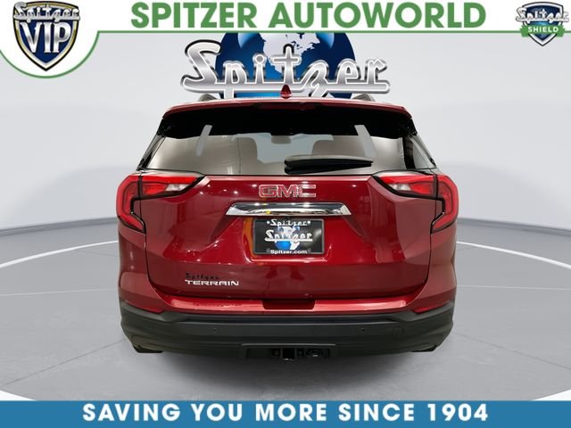 Used 2018 Red GMC SLE image 9