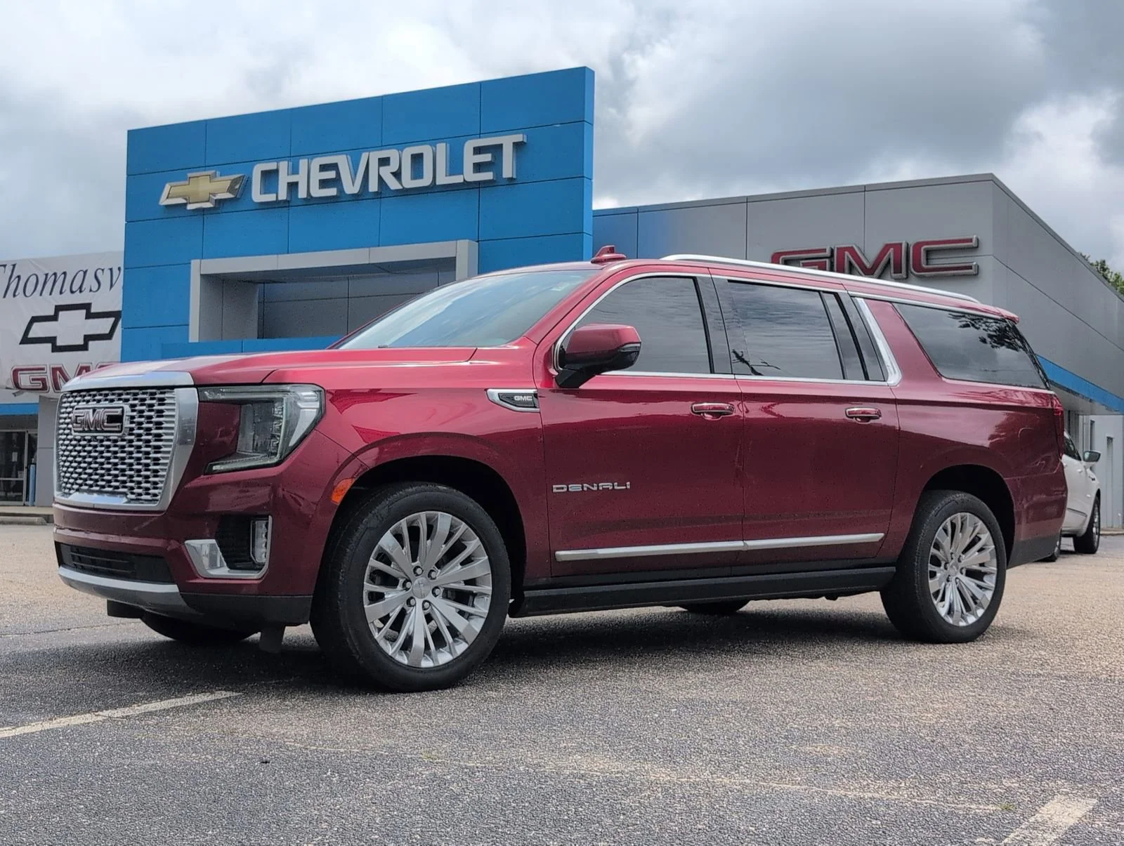2021 GMC Yukon Denali 2WD's photo
