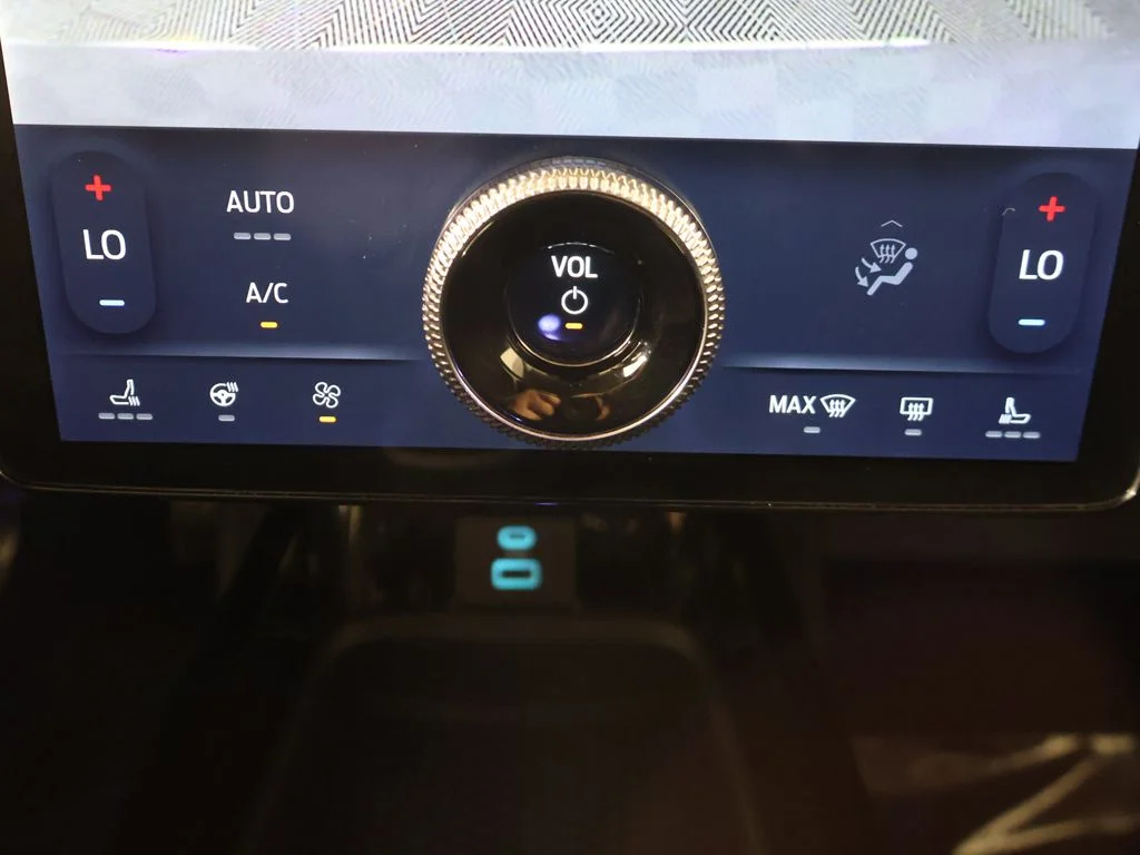 Used 2023 Blue Ford Premium image 50