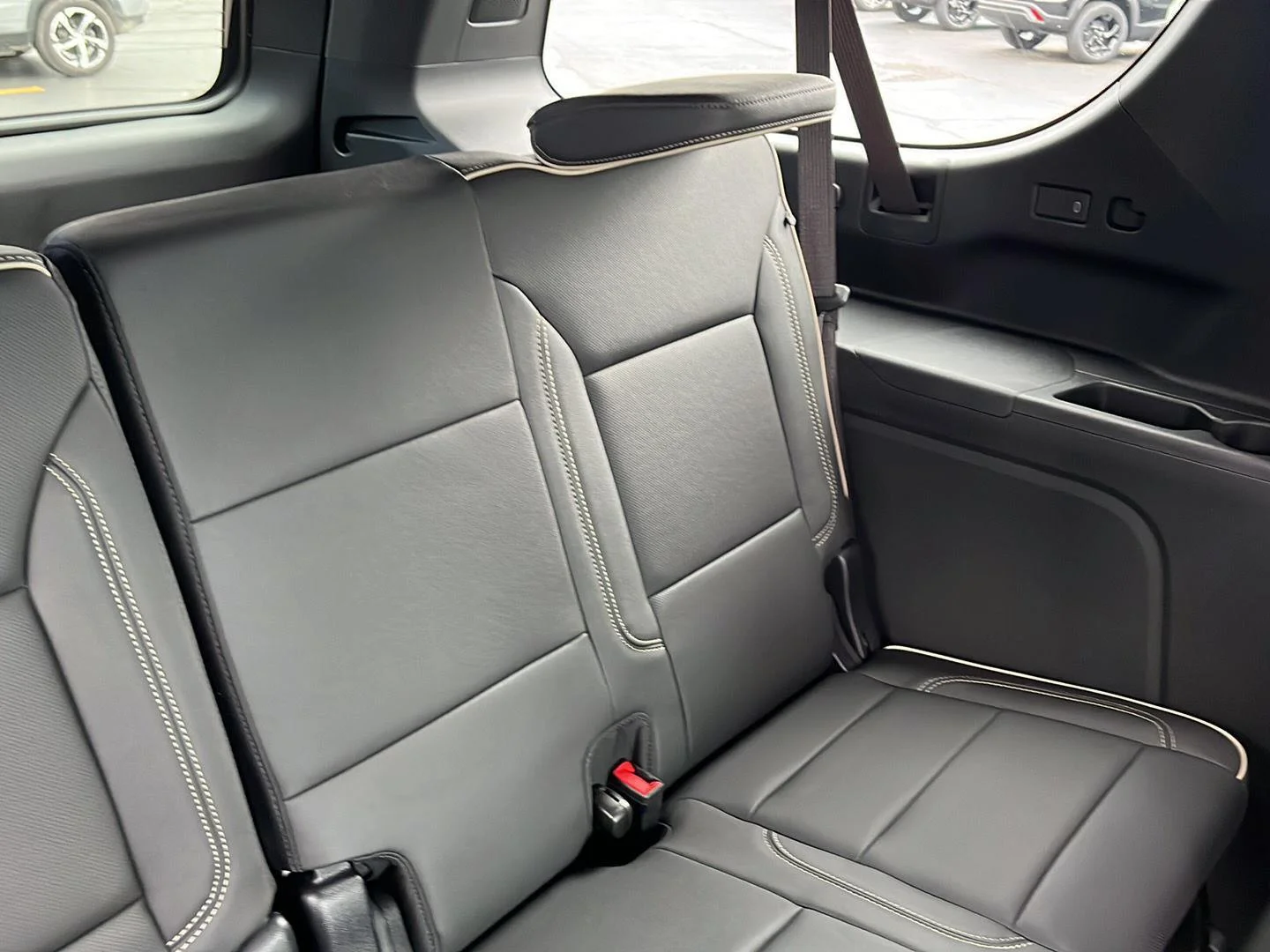 2026 Chevrolet Suburban Premier - Photo 35