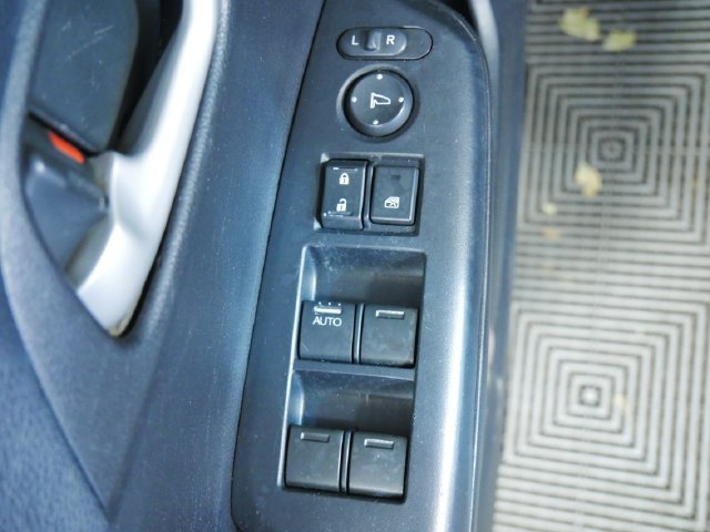 Used 2013 Black Honda LX image 22