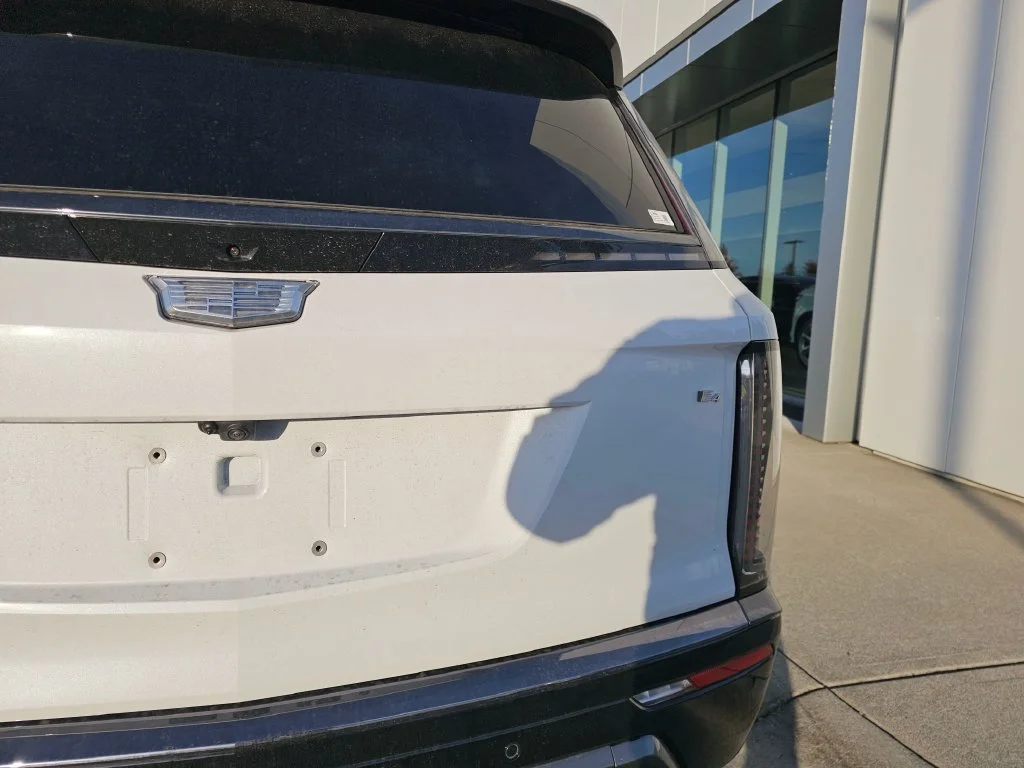 2027 Cadillac VISTIQ Sport - Photo 16