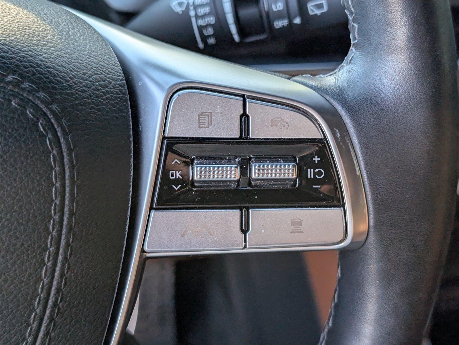 Used 2025 Glacial White Pearl Kia SX-Prestige X-Line image 29