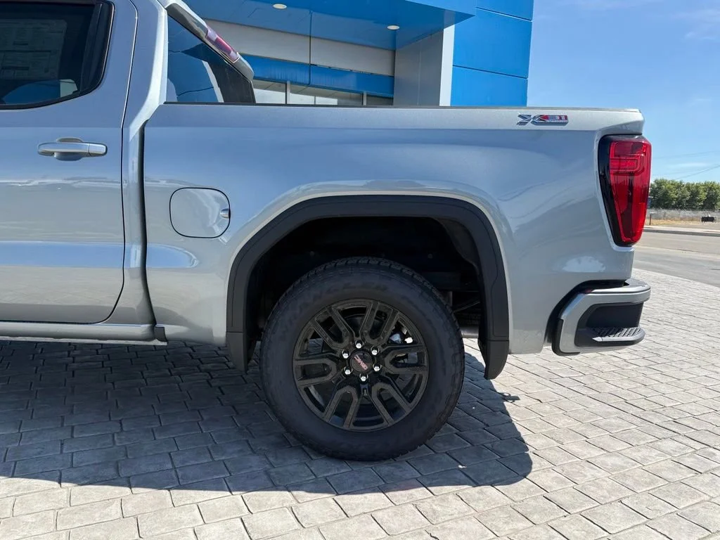 New 2026 Sterling Metallic GMC Elevation image 12