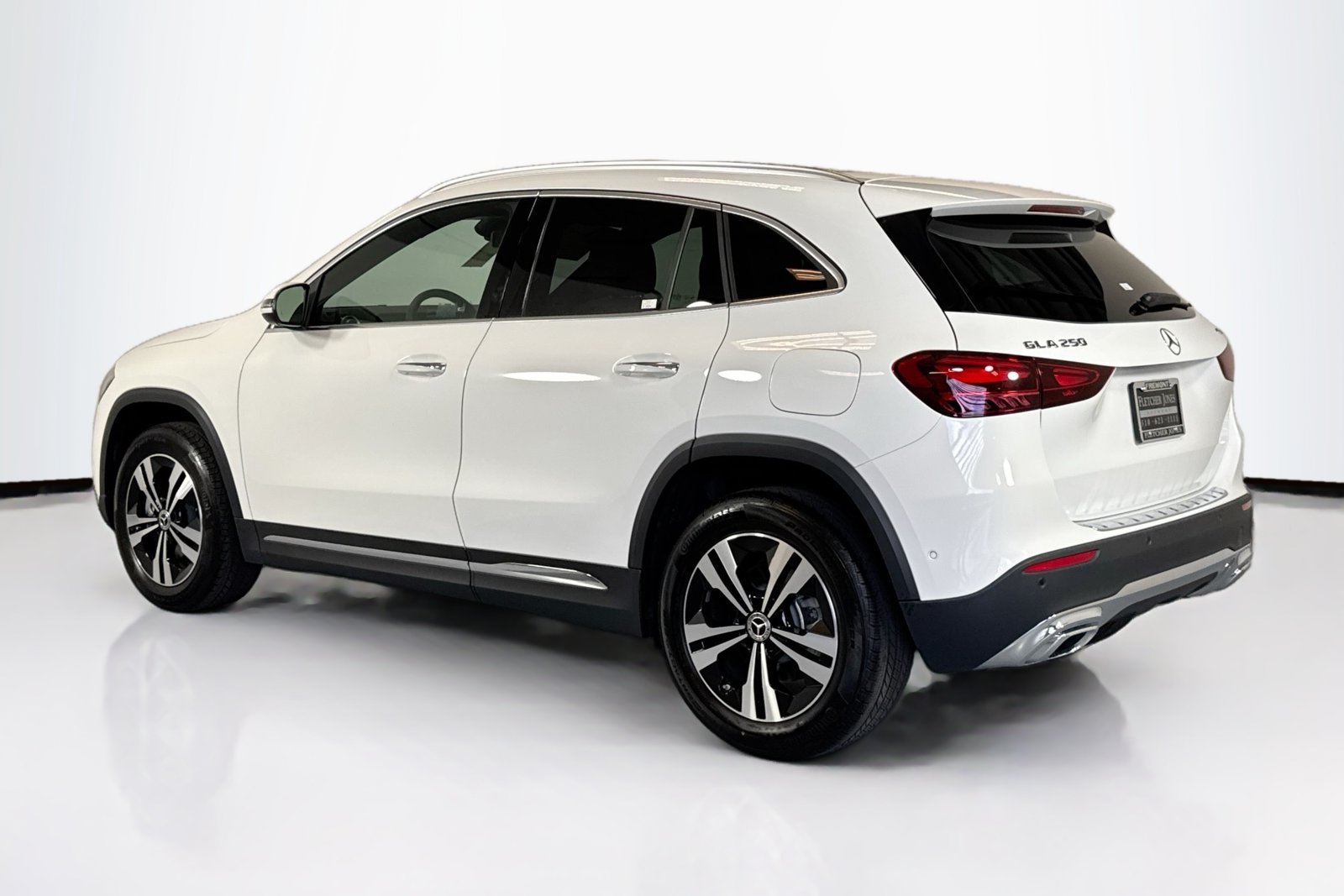 New 2026 Polar White Mercedes-Benz GLA 250 image 7