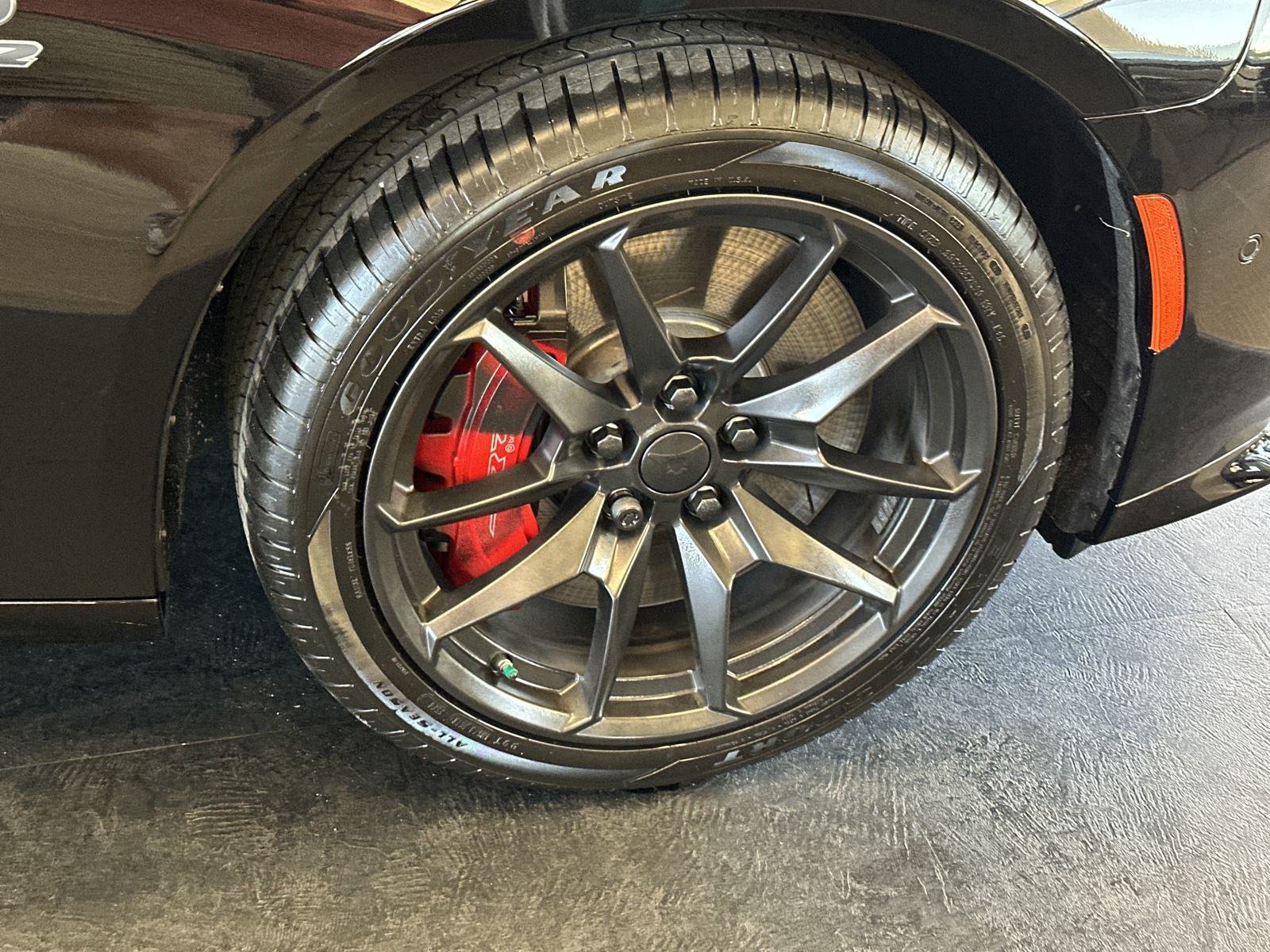 New 2024 Diamond Black Crystal Pearlcoat Dodge Scat Pack image 13