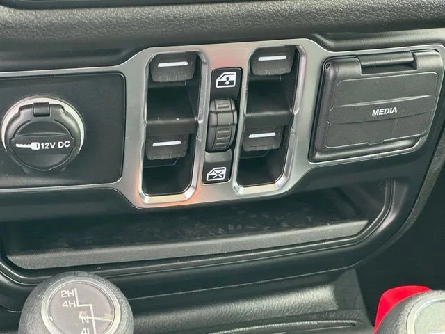 2025 Jeep Wrangler 4-Door Sport S - Photo 22