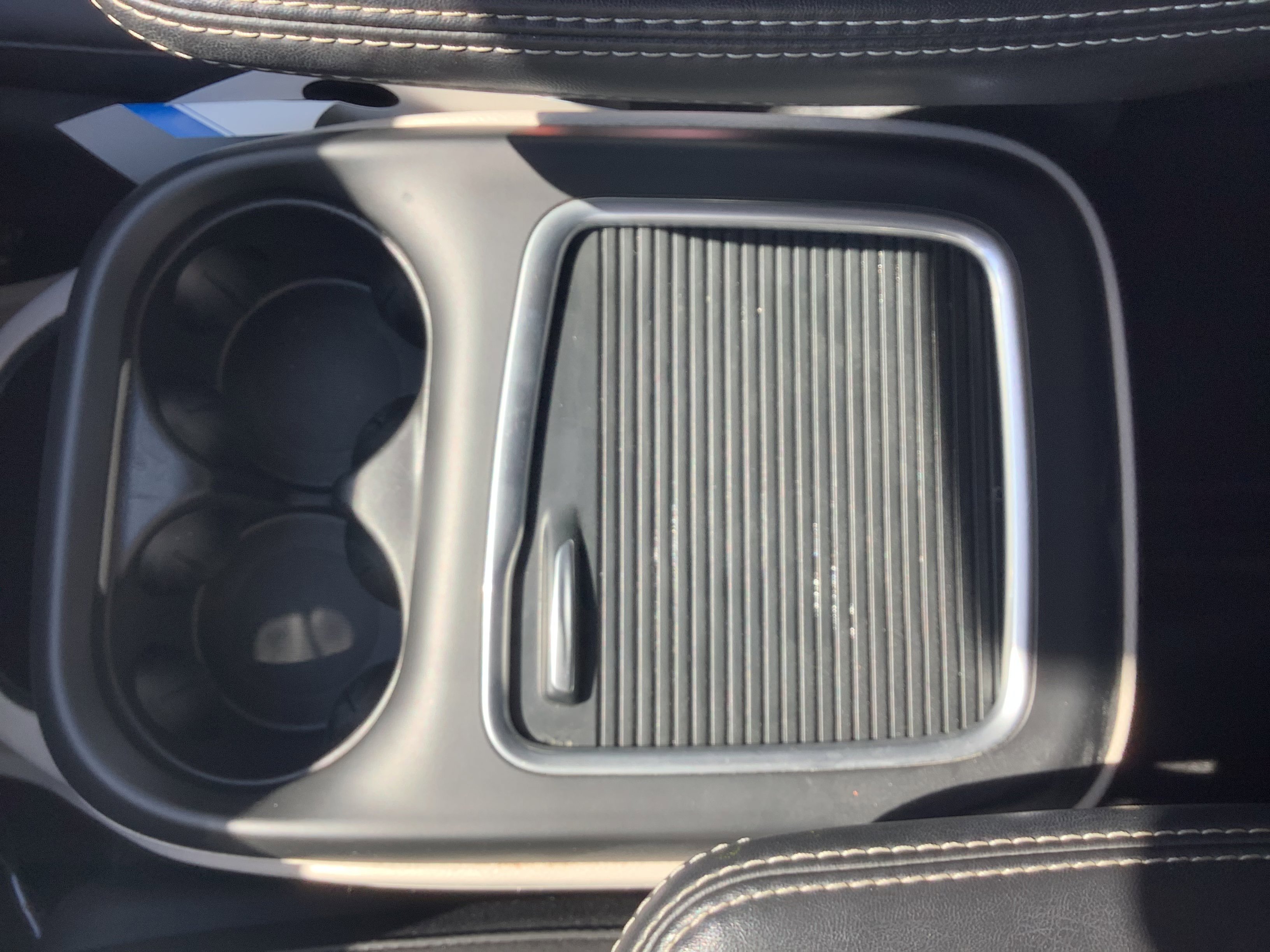Used 2024 Black Chrysler Touring L image 16