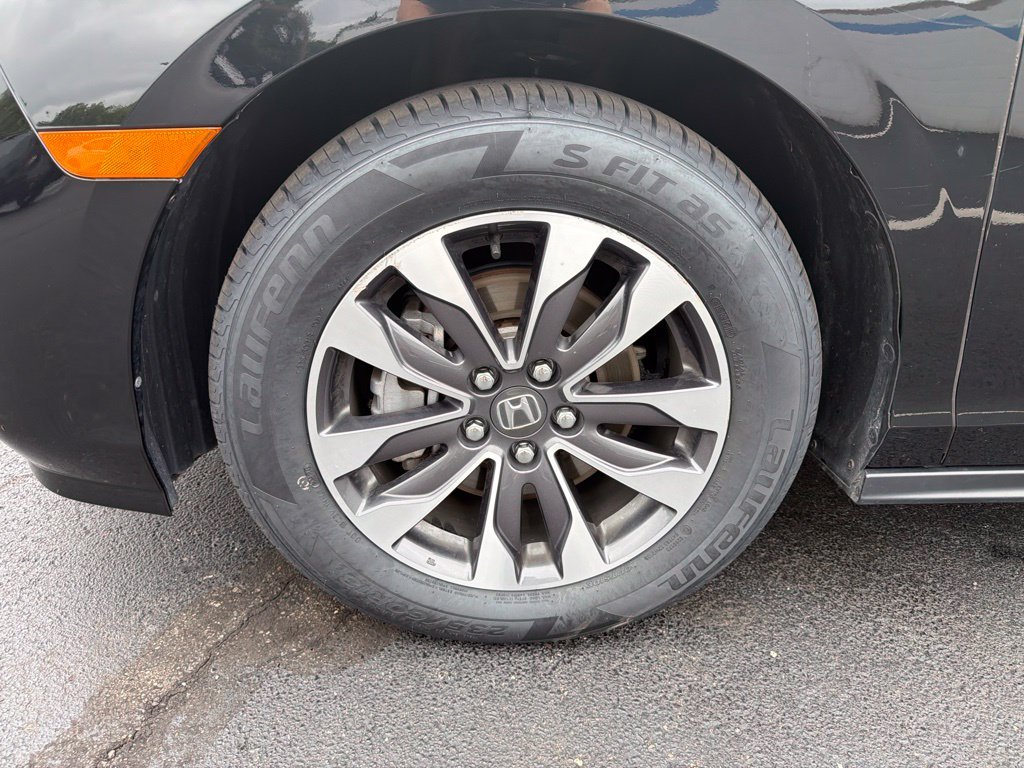 2024 Honda Odyssey EX-L - Photo 10