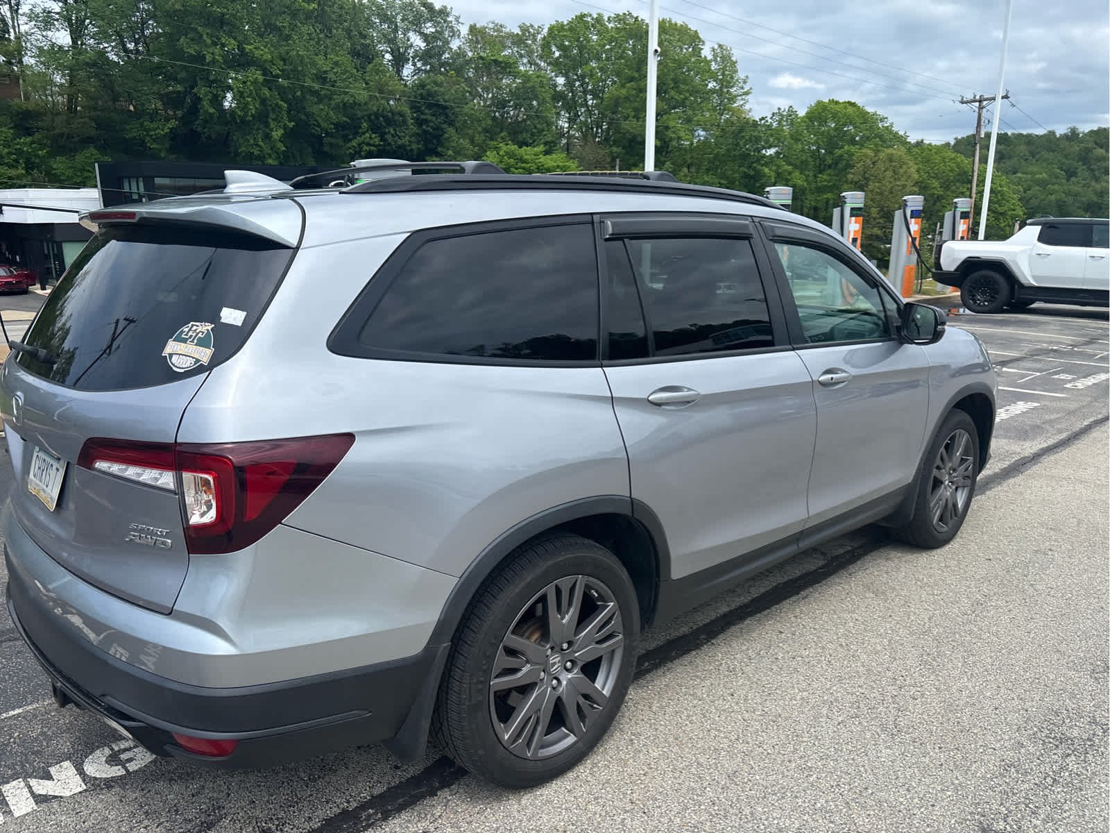 Used 2022 Lunar Silver Metallic Honda Sport image 5