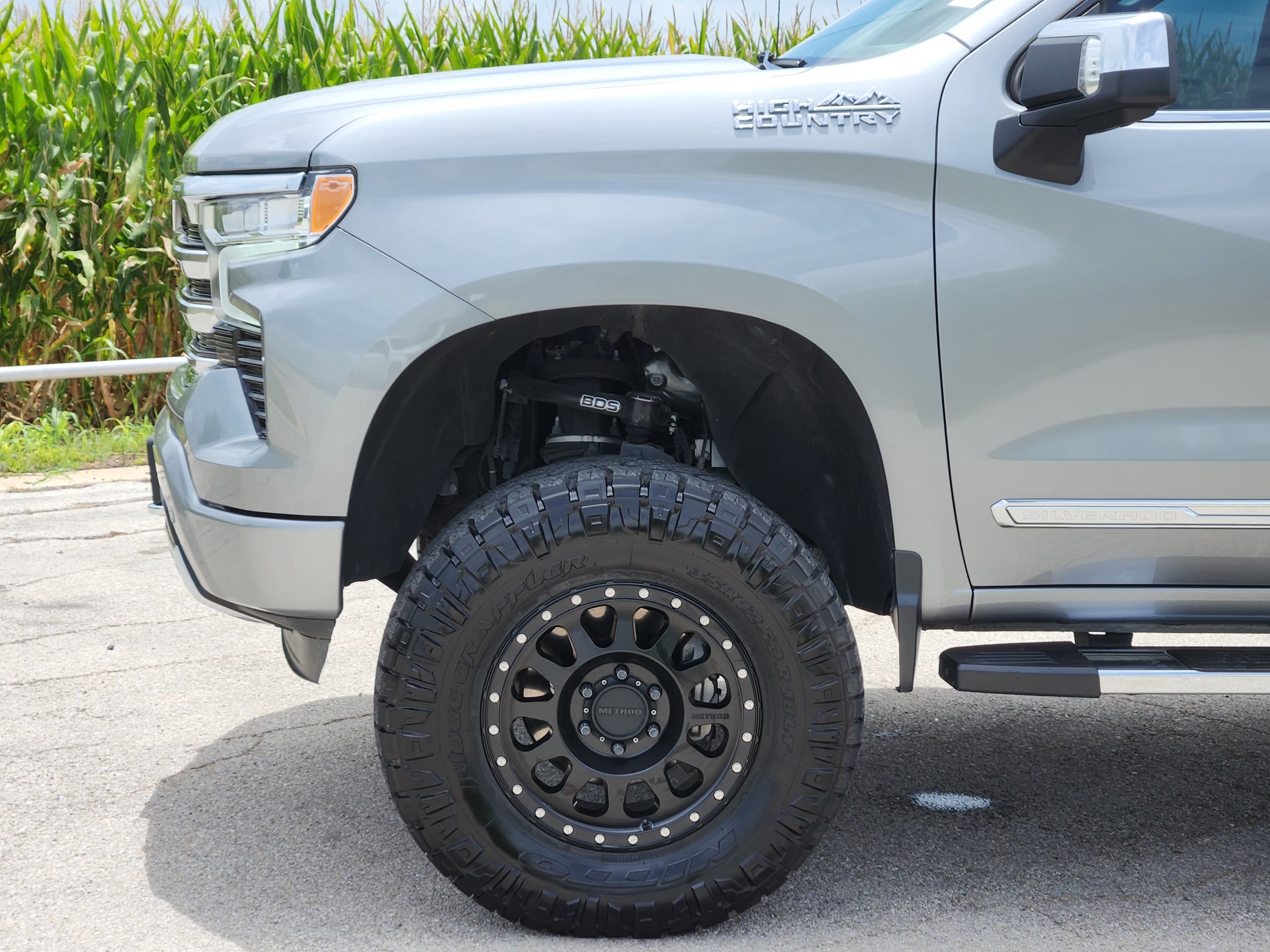 Used 2024 Sterling Gray Metallic Chevrolet High Country image 9