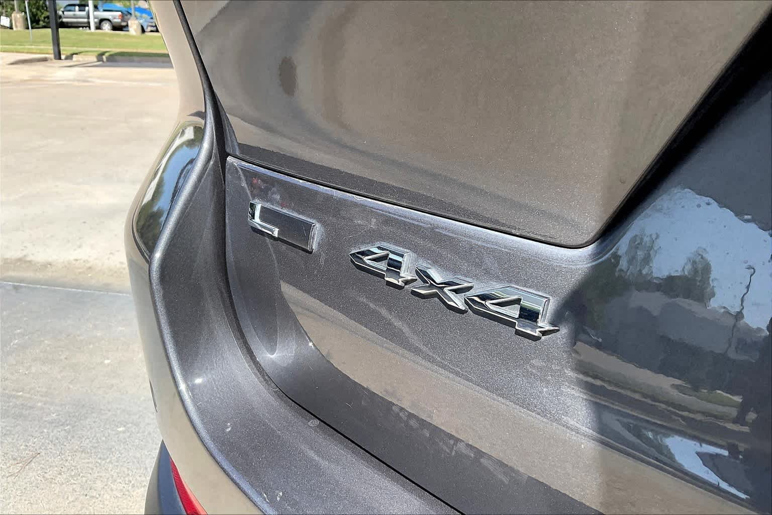 Used 2021 Baltic Gray Metallic Clearcoat Jeep Limited image 10