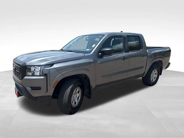 Used 2024 Gray Nissan S image 3