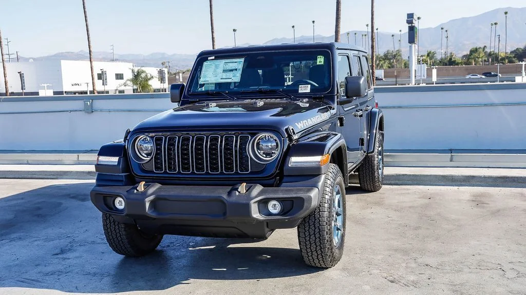 New 2026 Black Jeep 85th Anniversary Edition image 4