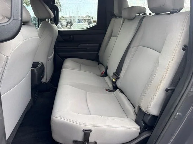 Used 2024  Toyota SR5 image 12
