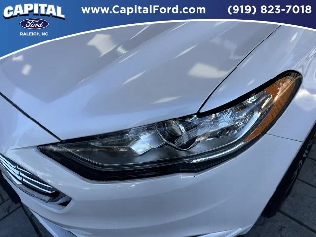 Used 2018 White Ford SE image 11