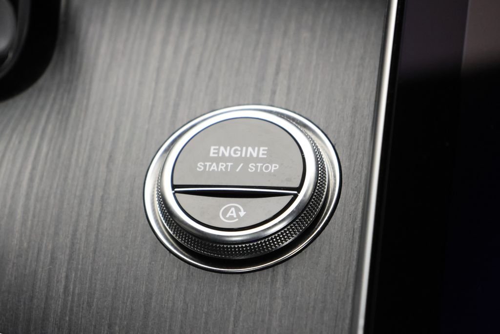 2026 Mercedes-Benz C-Class Sedan C 300 - Photo 25
