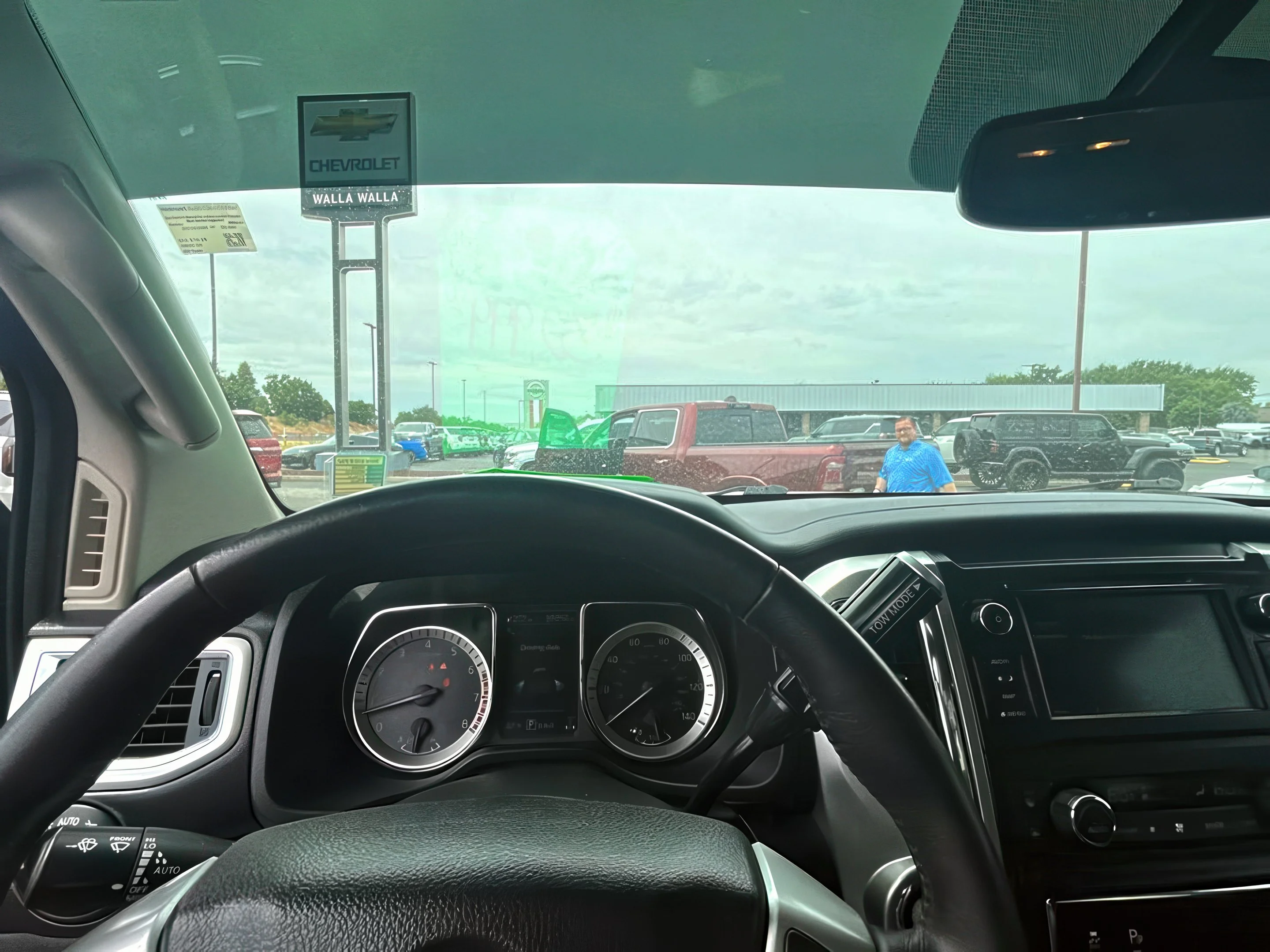 2019 Nissan Titan SV - Photo 27