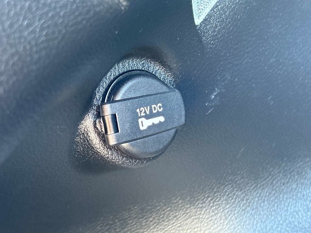 Used 2023 Gray Jeep Latitude image 12