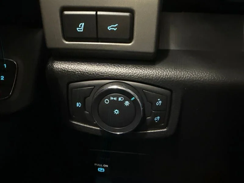 Used 2021 Black Ford XLT image 29