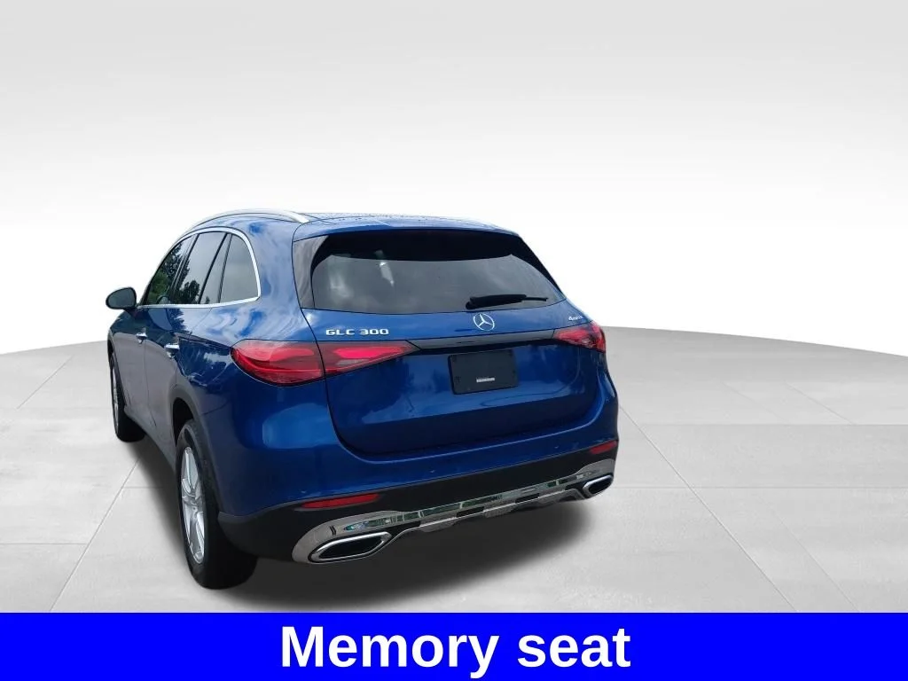 Used 2025  Mercedes-Benz GLC 300 image 11